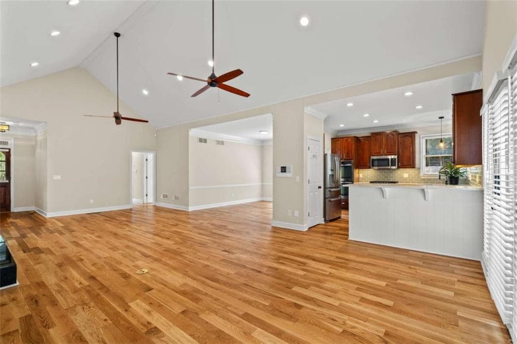 4 bedroom, 3 bathroom, 2,096 sq ft single family residence for rent at 603 Fairway Court, Marietta, GA 30068 for $4,000 a month — photo 8