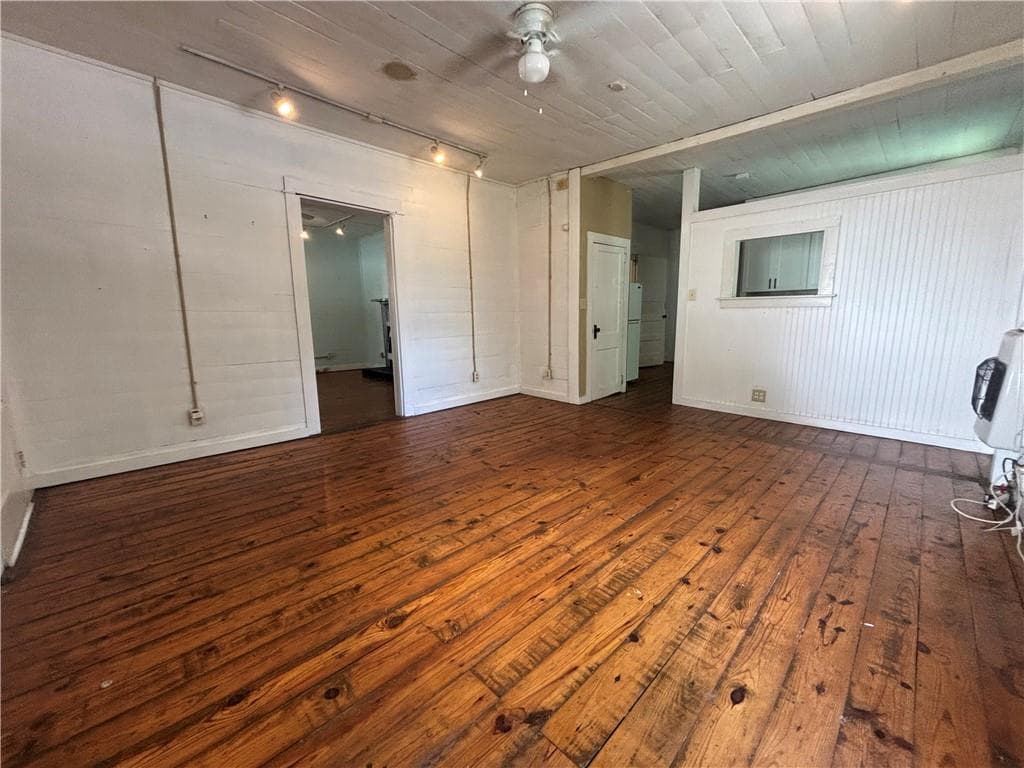 3 bedroom, 2 bathroom, 1,350 sq ft single family residence for sale at 232 Main Street, Dahlonega, GA 30533 — photo 5