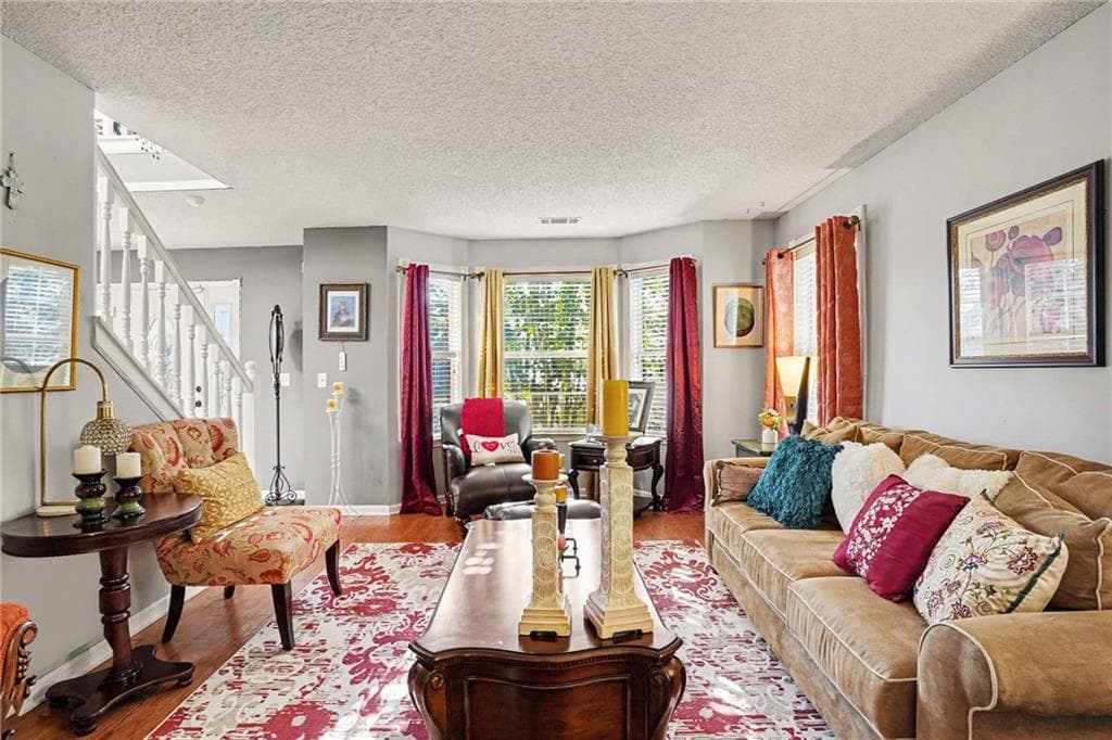 4 bedroom, 3 bathroom, 2,908 sq ft single family residence for sale at 925 Reda Court, Mcdonough, GA 30253 — photo 5