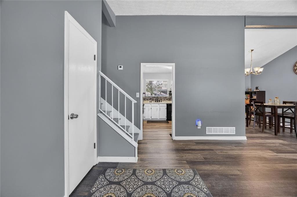 3 bedroom, 2 bathroom, 2,295 sq ft single family residence for sale at 9256 Raven Drive, Jonesboro, GA 30238 — photo 4