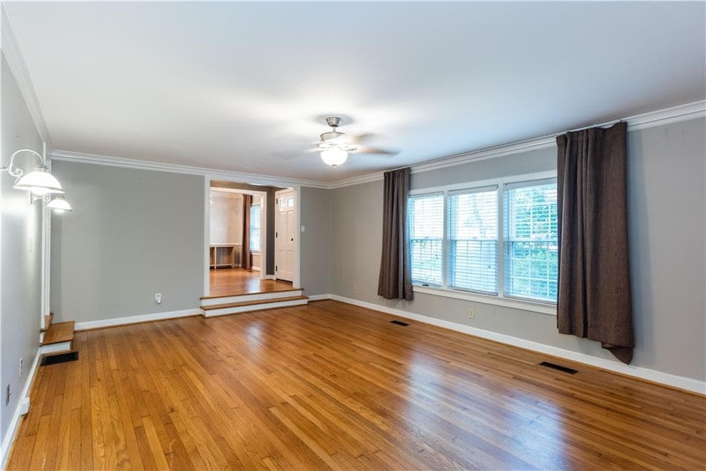 4 bedroom, 2 bathroom, 1,881 sq ft single family residence for sale at 2743 Kimmeridge Drive, East Point, GA 30344 — photo 9