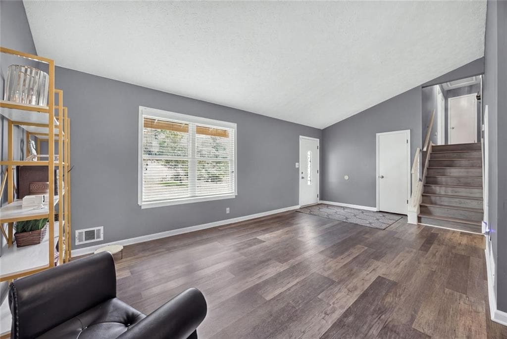 3 bedroom, 2 bathroom, 2,295 sq ft single family residence for sale at 9256 Raven Drive, Jonesboro, GA 30238 — photo 7