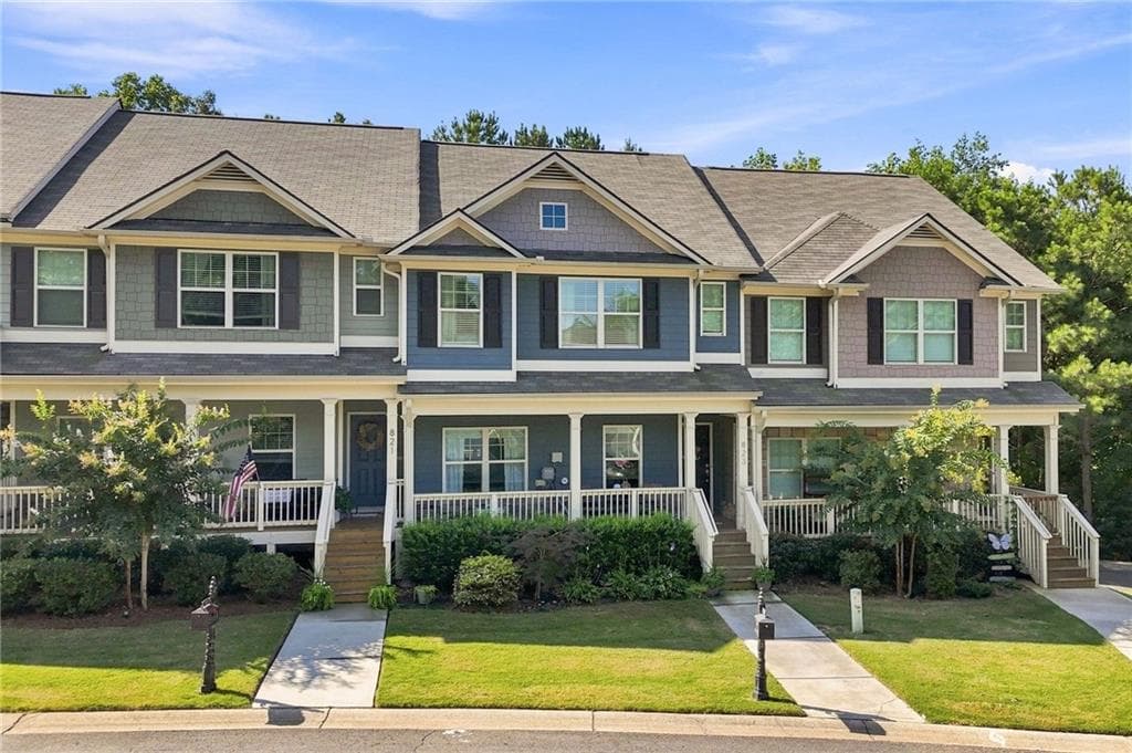 3 bedroom, 3 bathroom, 1,791 sq ft townhouse under contract at 823 Ash Street, Holly Springs, GA 30114