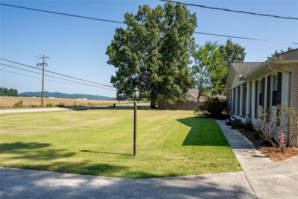 3 bedroom, 2 bathroom, 1,540 sq ft single family residence for sale at 1234 Old Dalton Road, Rome, GA 30165 — photo 5