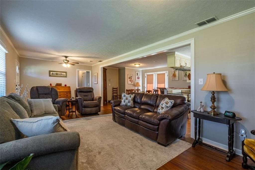 3 bedroom, 2 bathroom, 1,540 sq ft single family residence for sale at 1234 Old Dalton Road, Rome, GA 30165 — photo 8