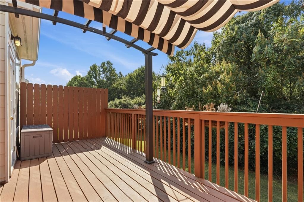 4 bedroom, 4 bathroom, 2,511 sq ft townhouse for sale at 3837 Chattahoochee Summit Drive, Atlanta, GA 30339 — photo 6