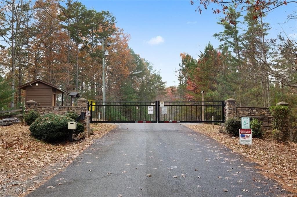 single family residence for sale at 172 Hunter Drive, Talking Rock, GA 30175 — photo 3