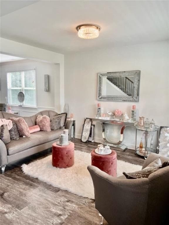 5 bedroom, 4 bathroom, 3,906 sq ft single family residence under contract at 1897 Hanwoo Lane, Powder Springs, GA 30127 — photo 4