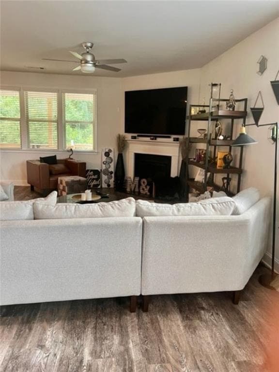5 bedroom, 4 bathroom, 3,906 sq ft single family residence under contract at 1897 Hanwoo Lane, Powder Springs, GA 30127 — photo 6