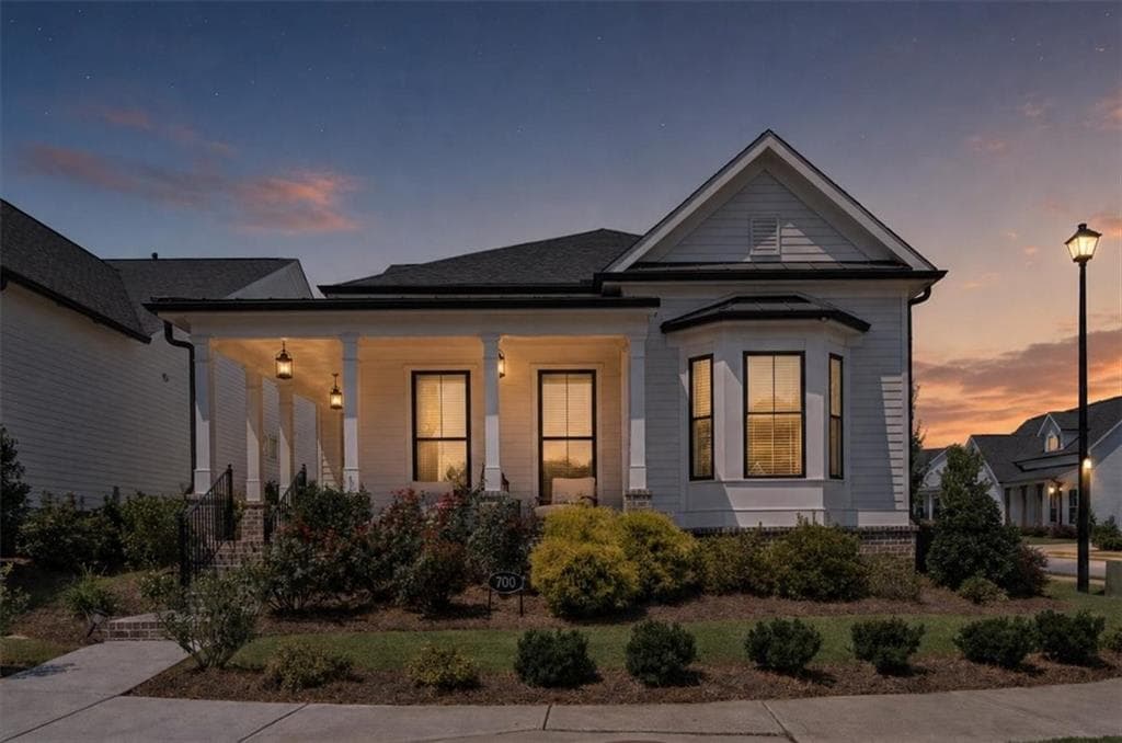 3 bedroom, 4 bathroom, 2,512 sq ft home for sale at 700 Hickory Hollow Walk, Canton, GA