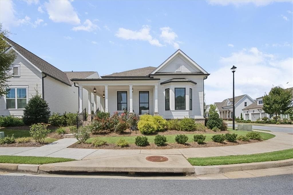 3 bedroom, 4 bathroom, 2,512 sq ft single family residence for sale at 700 Hickory Hollow Walk, Canton, GA 30115 — photo 7