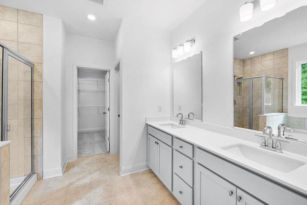 4 bedroom, 4 bathroom, 2,841 sq ft single family residence for sale at 8780 Stratford Oaks Avenue, Ball Ground, GA 30107 — photo 4