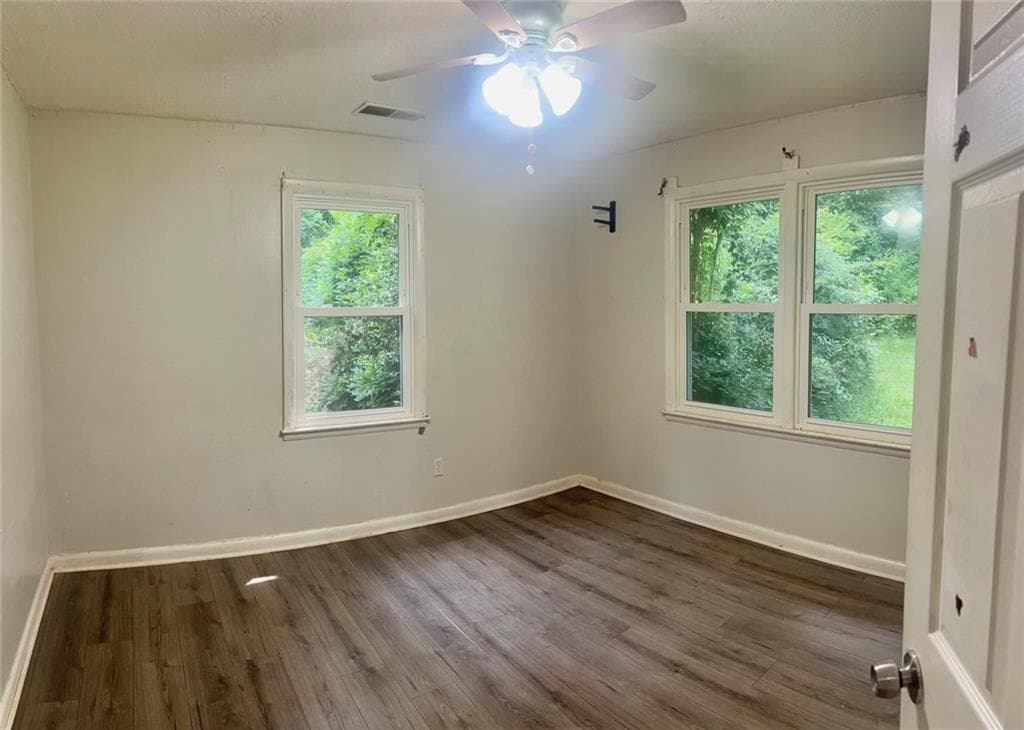 5 bedroom, 2 bathroom, 1,480 sq ft single family residence for sale at 3324 Miller Road, Lithonia, GA 30038 — photo 10