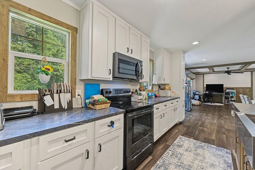 3 bedroom, 2 bathroom, 1,680 sq ft single family residence for sale at 118 Chester Harris Drive, Dallas, GA 30132 — photo 9