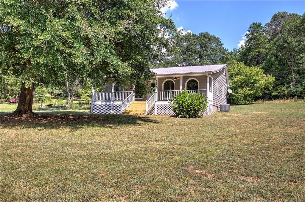4 bedroom, 3 bathroom, 1,620 sq ft single family residence for sale at 450 Portland Road, Aragon, GA 30104