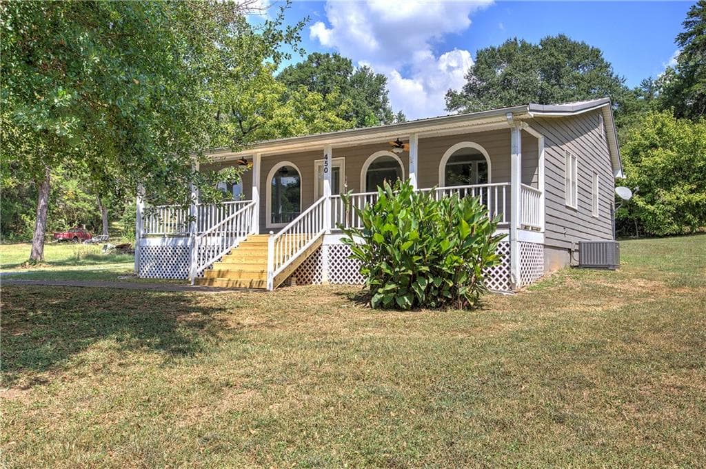 4 bedroom, 3 bathroom, 1,620 sq ft single family residence for sale at 450 Portland Road, Aragon, GA 30104 — photo 2