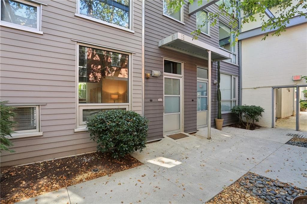 2 bedroom, 3 bathroom, 1,680 sq ft condominium for sale at 1661 La France Street 319, Atlanta, GA 30307 — photo 2