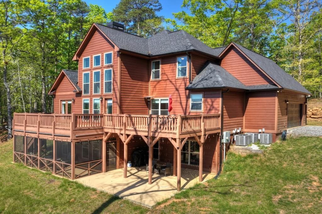 5 bedroom, 5 bathroom, 4,174 sq ft single family residence for sale at 769 Voylestown Road, Morganton, GA 30560 — photo 4