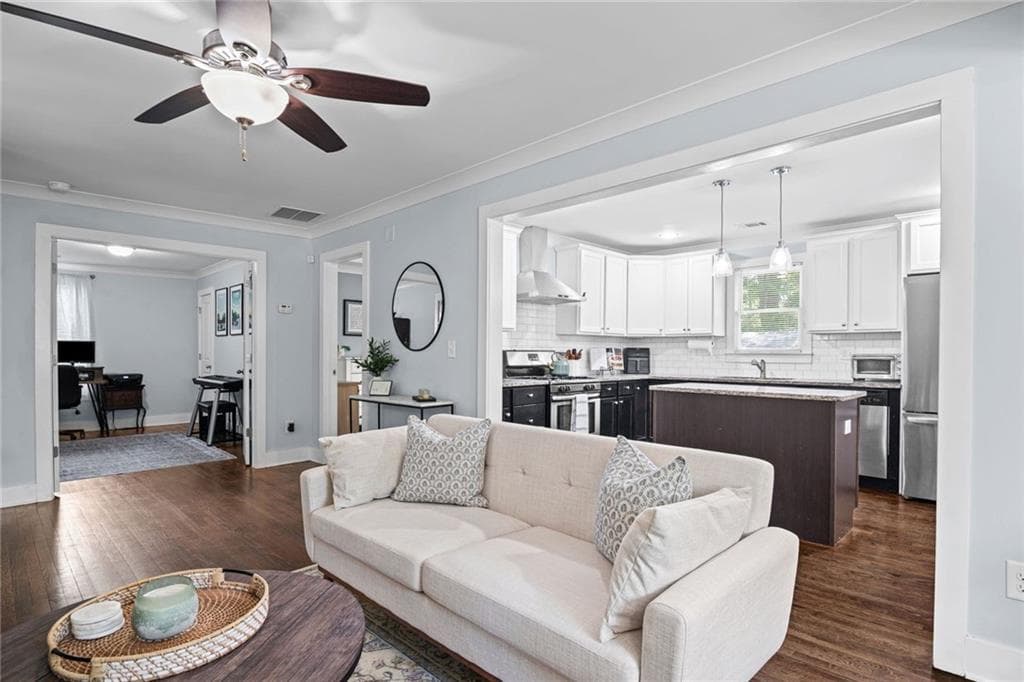 3 bedroom, 2 bathroom, 1,621 sq ft single family residence for sale at 2010 Delphine Drive, Decatur, GA 30032 — photo 7