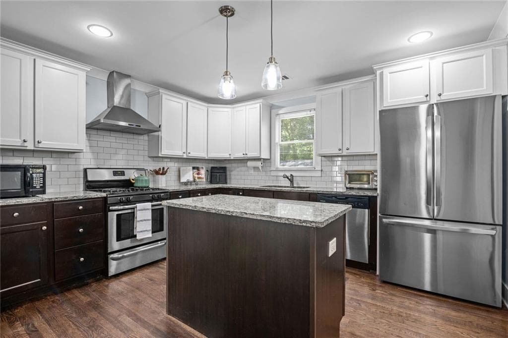 3 bedroom, 2 bathroom, 1,621 sq ft single family residence for sale at 2010 Delphine Drive, Decatur, GA 30032 — photo 8