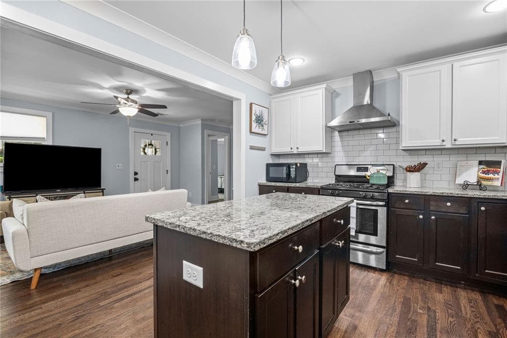 3 bedroom, 2 bathroom, 1,621 sq ft single family residence for sale at 2010 Delphine Drive, Decatur, GA 30032 — photo 10