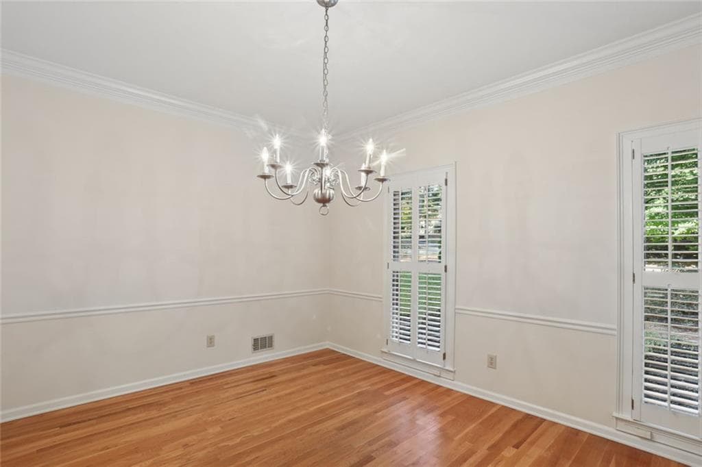 4 bedroom, 3 bathroom, 2,584 sq ft single family residence for sale at 1090 Applecross Drive, Roswell, GA 30075 — photo 10