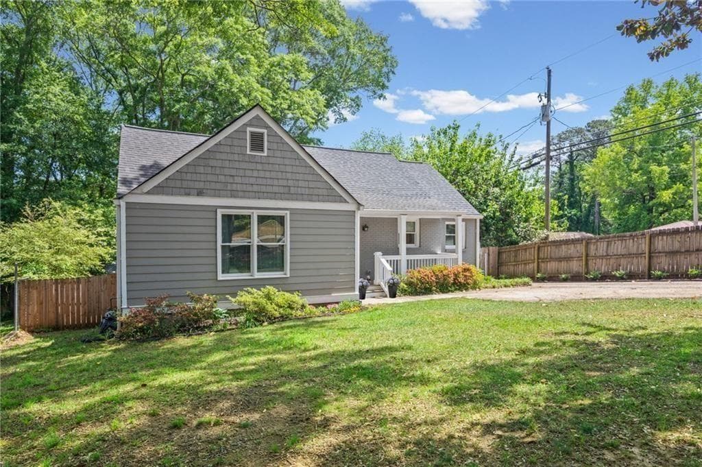3 bedroom, 2 bathroom, 1,621 sq ft single family residence for sale at 2010 Delphine Drive, Decatur, GA 30032 — photo 3