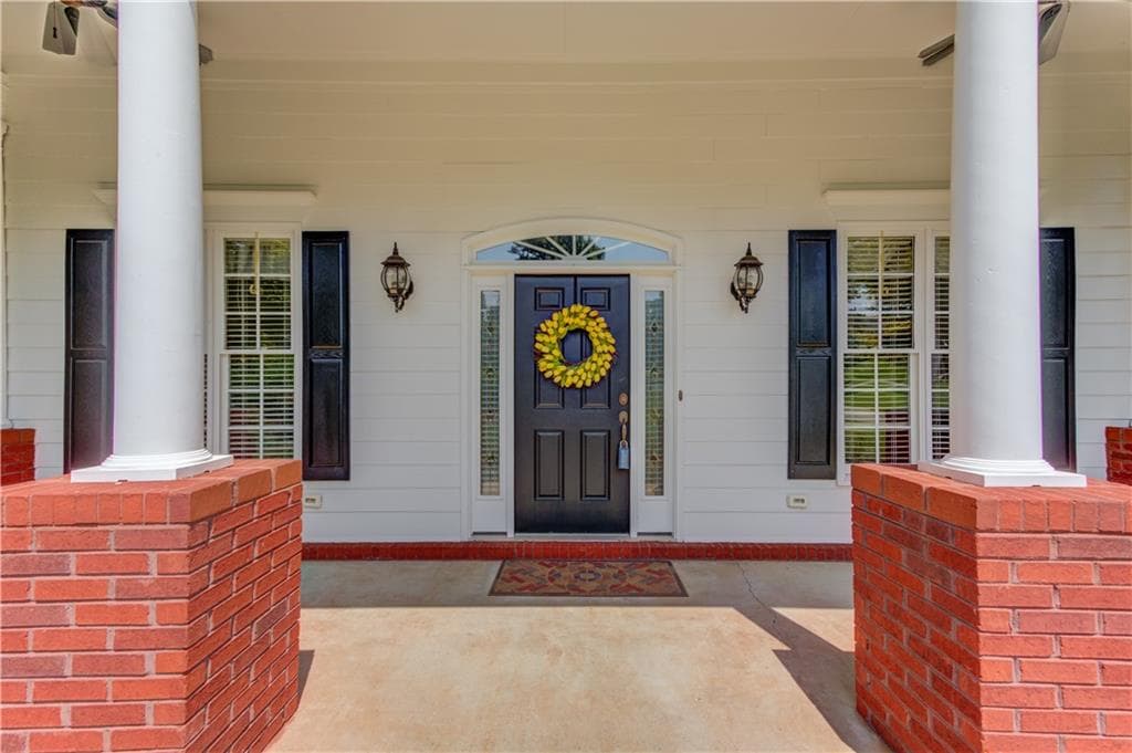 3 bedroom, 4 bathroom, 2,771 sq ft single family residence under contract at 2635 Heritage Lane, Monroe, GA 30656 — photo 4