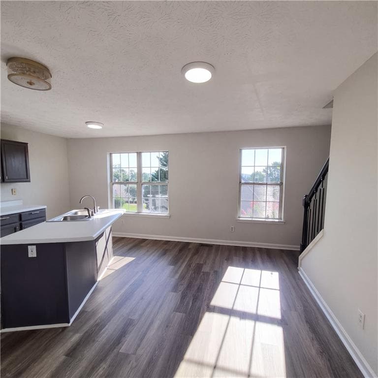 3 bedroom, 4 bathroom, 1,944 sq ft townhouse for sale at 1783 Barrington Ovrlk, Marietta, GA 30066 — photo 2