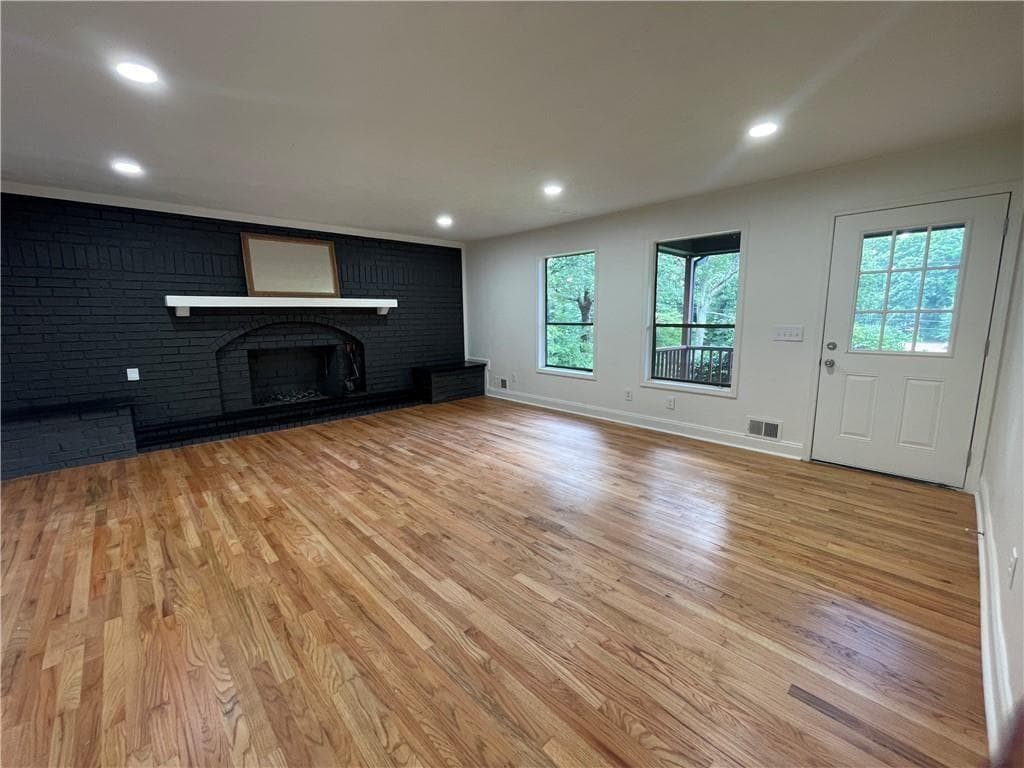 3 bedroom, 2 bathroom, 2,940 sq ft single family residence for sale at 106 Spring Way, Woodstock, GA 30189 — photo 5