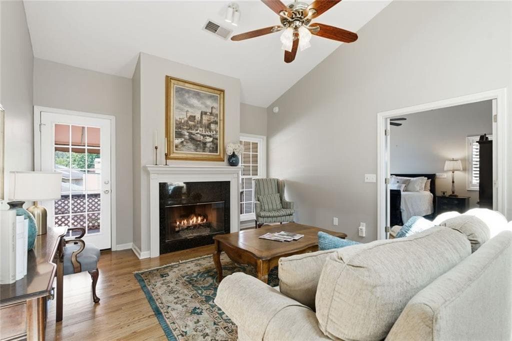 3 bedroom, 3 bathroom, 3,224 sq ft townhouse for sale at 4133 Fawn Court, Marietta, GA 30068 — photo 6