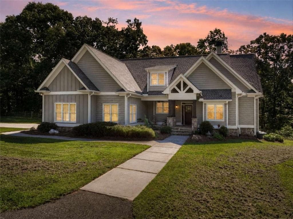 3 bedroom, 2 bathroom, 2,276 sq ft single family residence for sale at 2703 Hwy 382W, Ellijay, GA 30540