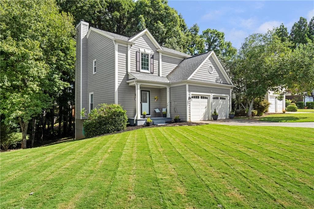 3 bedroom, 3 bathroom, 2,168 sq ft single family residence for sale at 3590 Patterstone Drive, Johns Creek, GA 30022 — photo 4