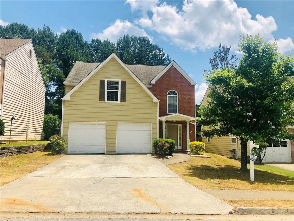 3 bedroom, 3 bathroom, 2,121 sq ft single family residence for sale at 5280 Harbins Point Lane, Lilburn, GA 30047