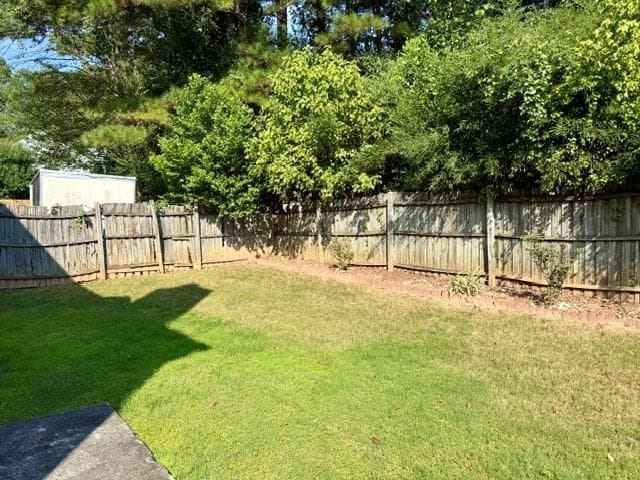 3 bedroom, 3 bathroom, 2,121 sq ft single family residence for sale at 5280 Harbins Point Lane, Lilburn, GA 30047 — photo 4