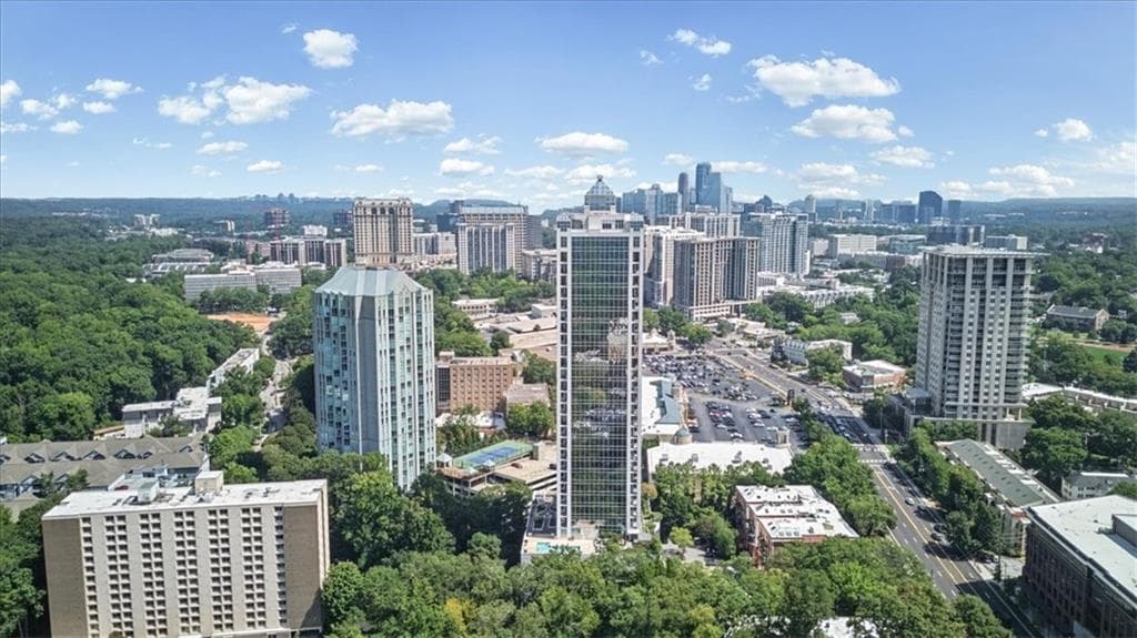 2 bedroom, 2 bathroom, 1,371 sq ft condominium for sale at 2828 Peachtree Road 1002, Atlanta, GA 30305 — photo 2