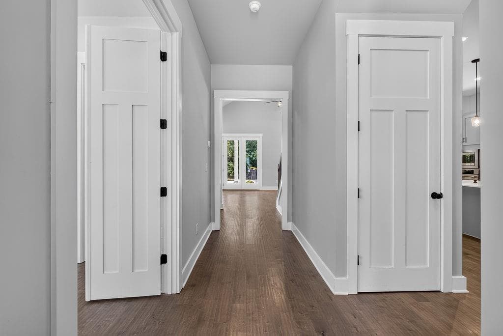 3 bedroom, 3 bathroom, 1,845 sq ft single family residence for sale at 54 Roscoe Road, Newnan, GA 30263 — photo 4