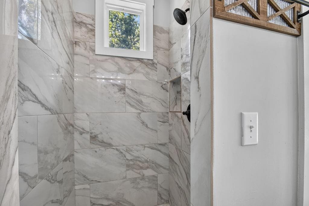 3 bedroom, 3 bathroom, 1,845 sq ft single family residence for sale at 54 Roscoe Road, Newnan, GA 30263 — photo 9