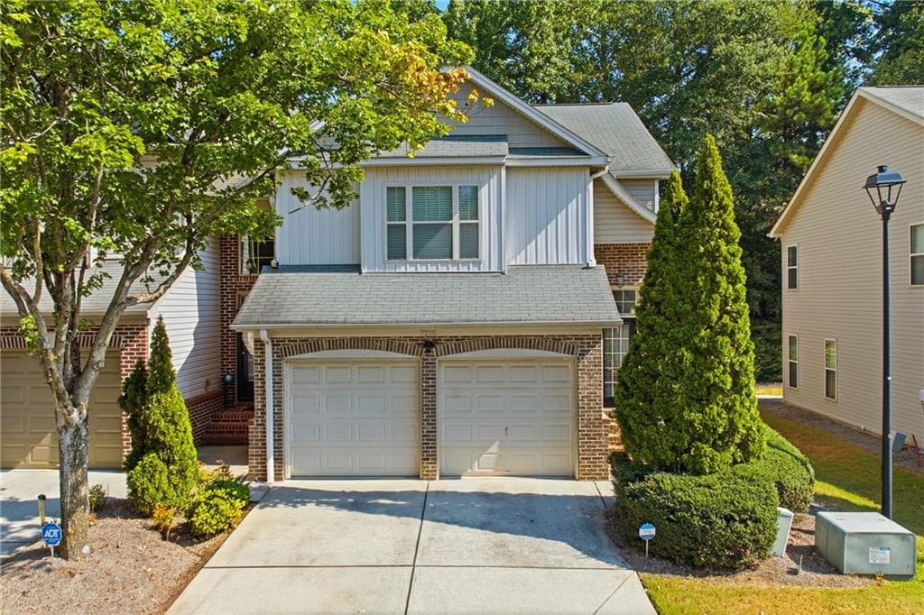 3 bedroom, 3 bathroom, 1,764 sq ft townhouse for sale at 7215 Rockhouse Road 15, Austell, GA 30168