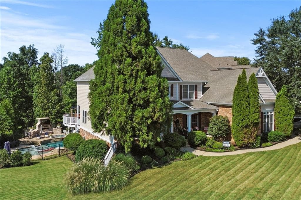 6 bedroom, 7 bathroom, 6,762 sq ft single family residence for rent at 17 Snap Dragon Lane, Dallas, GA 30132 for $5,700 a month — photo 2
