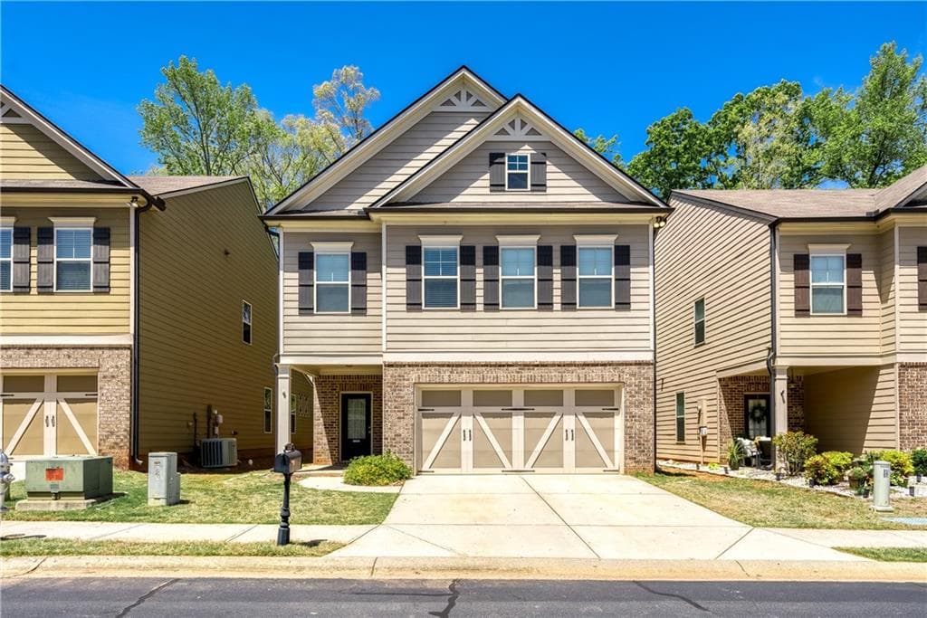 4 bedroom, 3 bathroom, 2,420 sq ft single family residence for rent at 5216 Apple Grove Road, Buford, GA 30519 for $2,300 a month — photo 2