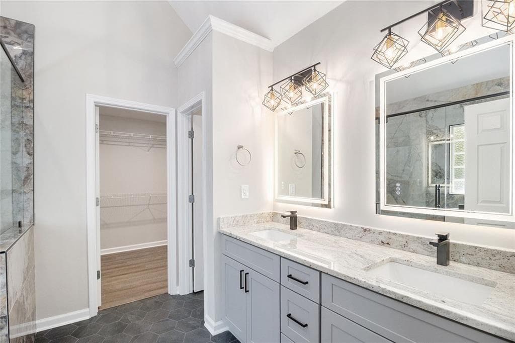 4 bedroom, 3 bathroom, 4,177 sq ft single family residence for sale at 322 Westhill Drive, Newnan, GA 30265 — photo 2