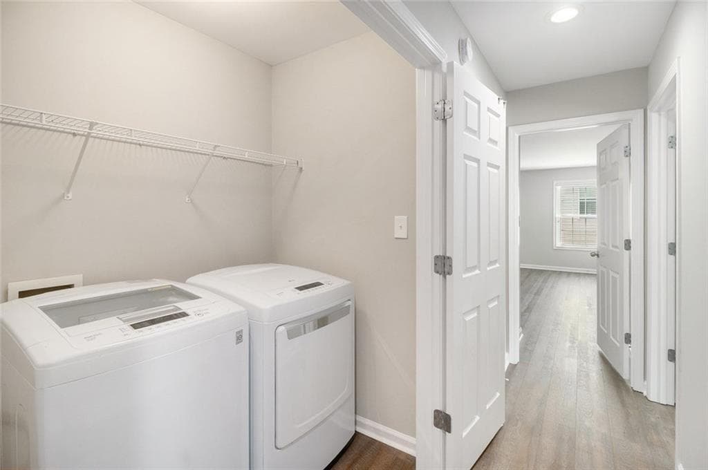 4 bedroom, 3 bathroom, 4,177 sq ft single family residence for sale at 322 Westhill Drive, Newnan, GA 30265 — photo 5