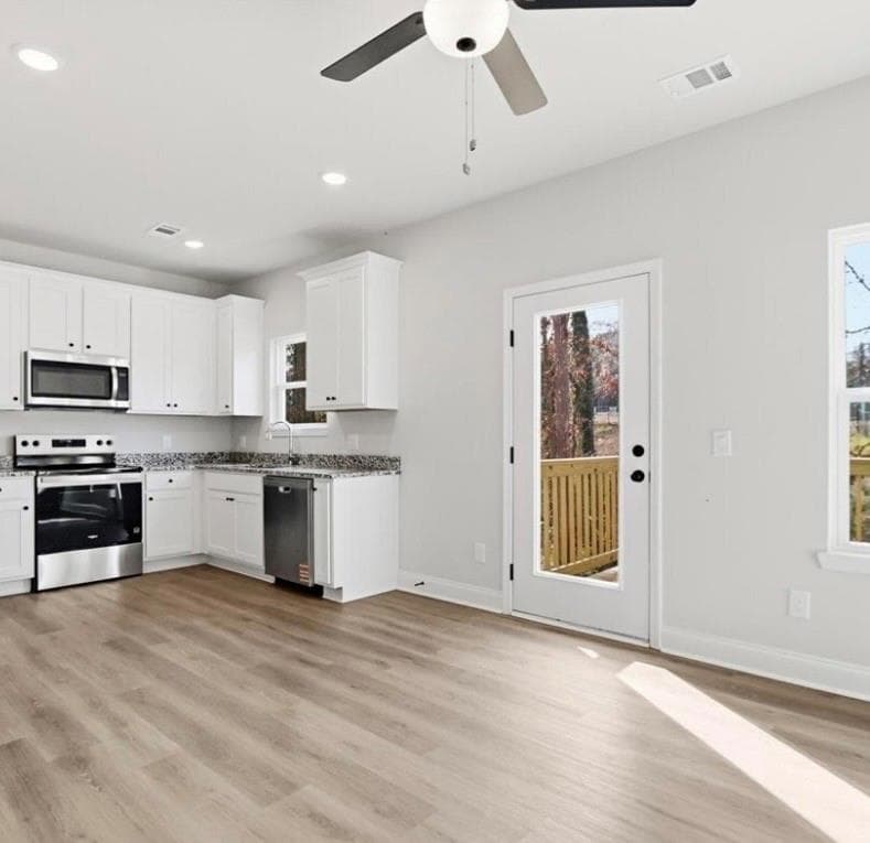 3 bedroom, 3 bathroom, 1,342 sq ft townhouse for sale at 59 Wright Street 69, Lavonia, GA 30553 — photo 6