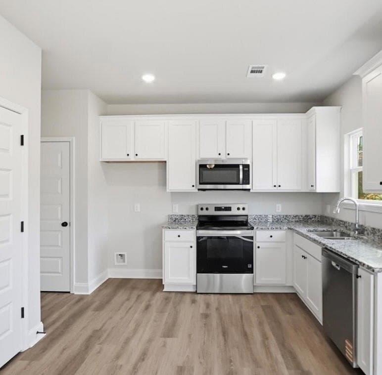 3 bedroom, 3 bathroom, 1,342 sq ft townhouse for sale at 59 Wright Street 69, Lavonia, GA 30553 — photo 7