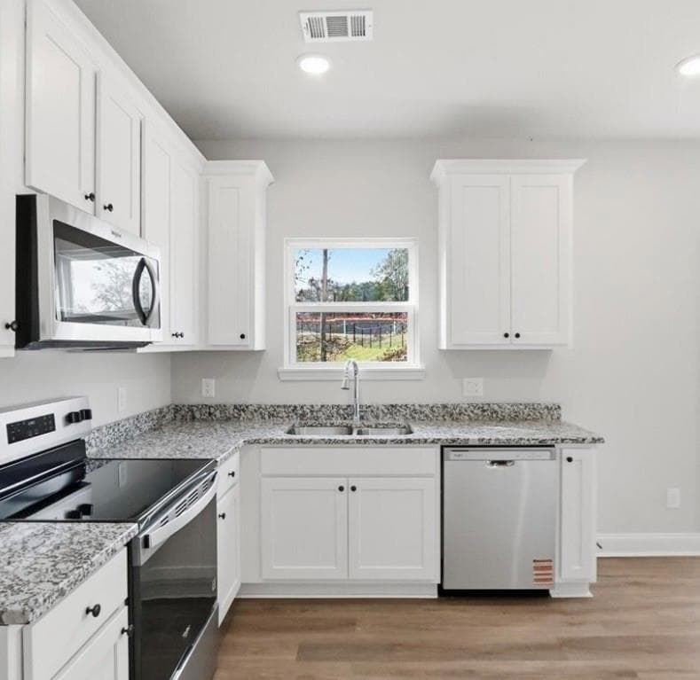 3 bedroom, 3 bathroom, 1,342 sq ft townhouse for sale at 59 Wright Street 69, Lavonia, GA 30553 — photo 8