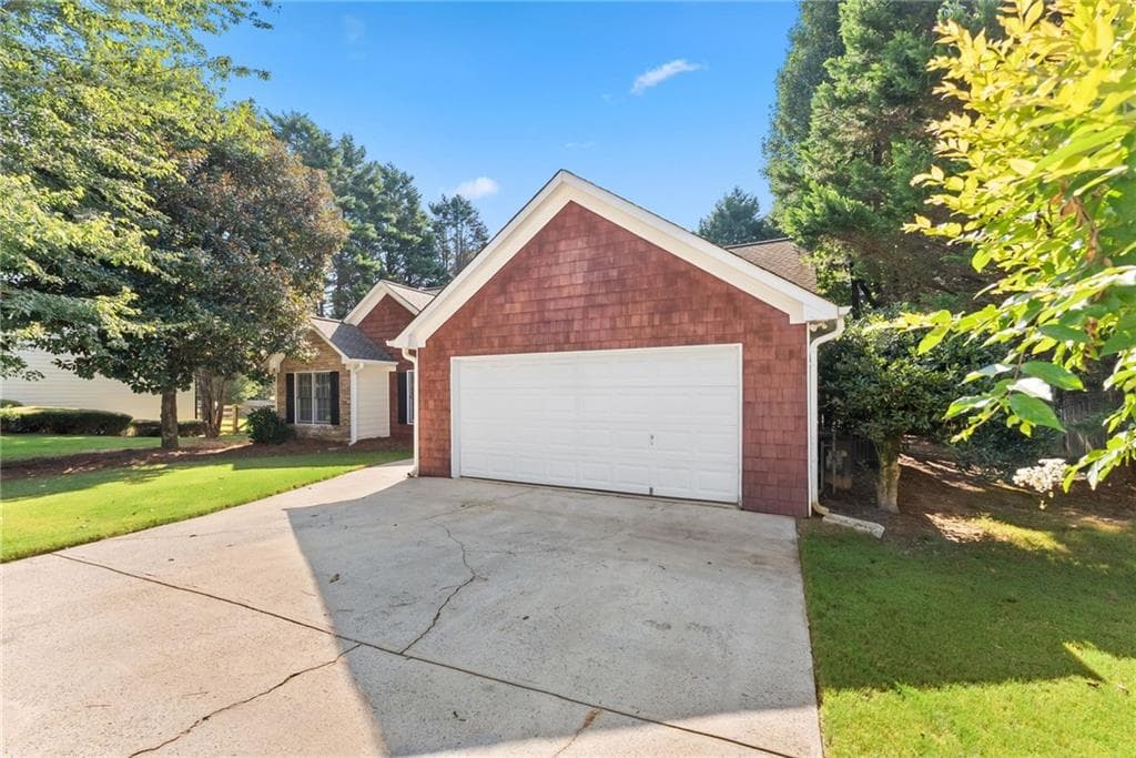 3 bedroom, 2 bathroom, 1,206 sq ft single family residence under contract at 126 Arbor Hills Place, Talking Rock, GA 30175 — photo 4