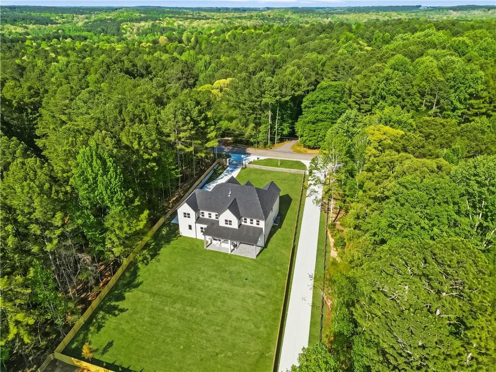 5 bedroom, 6 bathroom, 5,200 sq ft single family residence for sale at 3455 Callie Still Road, Lawrenceville, GA 30045 — photo 3