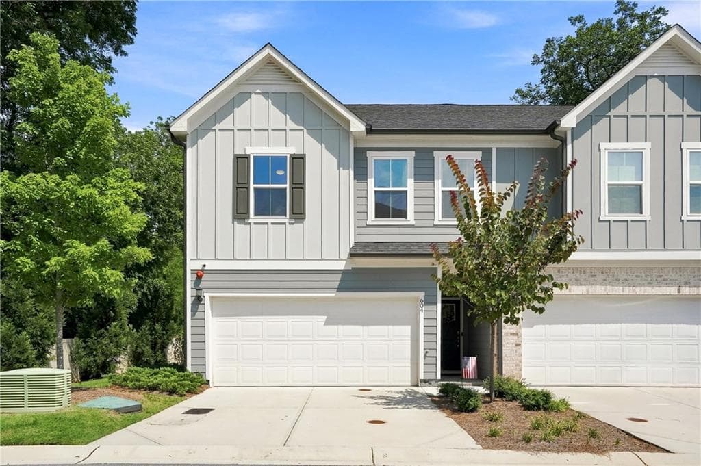 3 bedroom, 3 bathroom, 2,108 sq ft townhouse for sale at 604 Spadina Road, Marietta, GA 30060