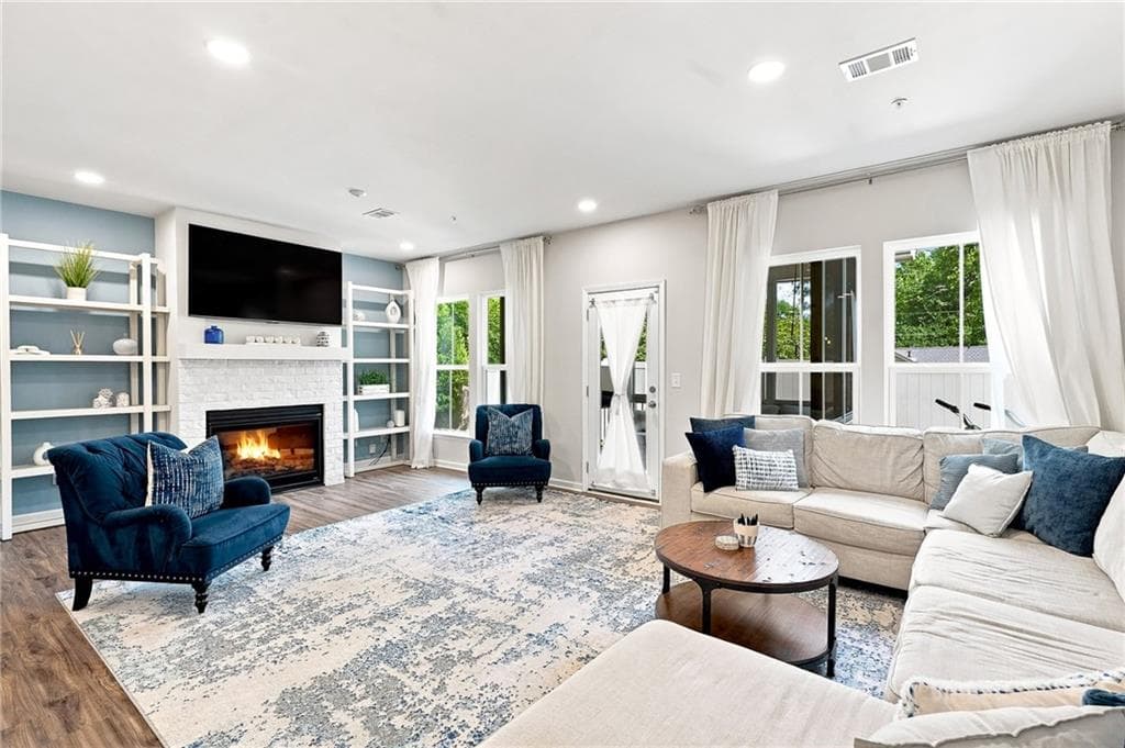 3 bedroom, 3 bathroom, 2,108 sq ft townhouse for sale at 604 Spadina Road, Marietta, GA 30060 — photo 9